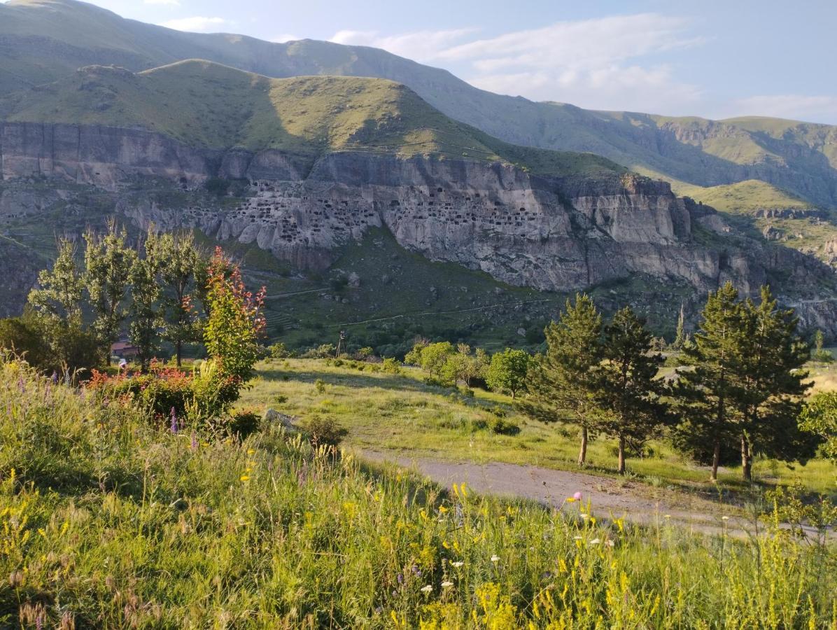 Vardzia Сhachkari المظهر الخارجي الصورة